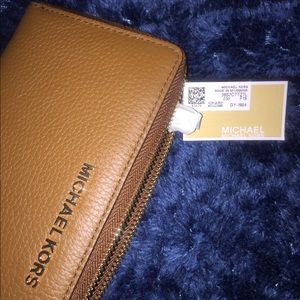 Michael Kors Wristlet